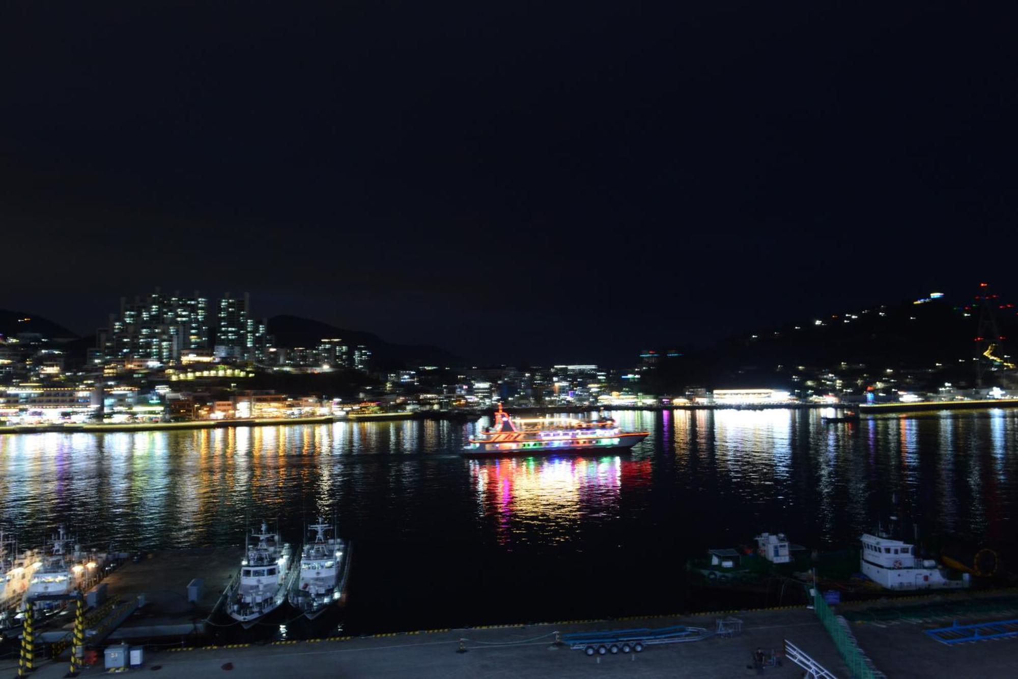 Lium Spa Hostel Yeosu Extérieur photo