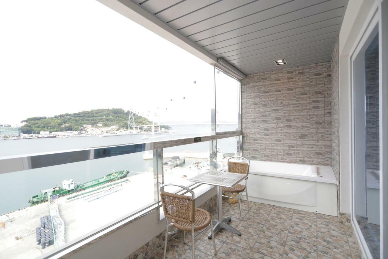 Lium Spa Hostel Yeosu Extérieur photo