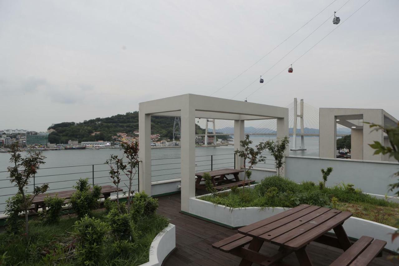 Lium Spa Hostel Yeosu Extérieur photo